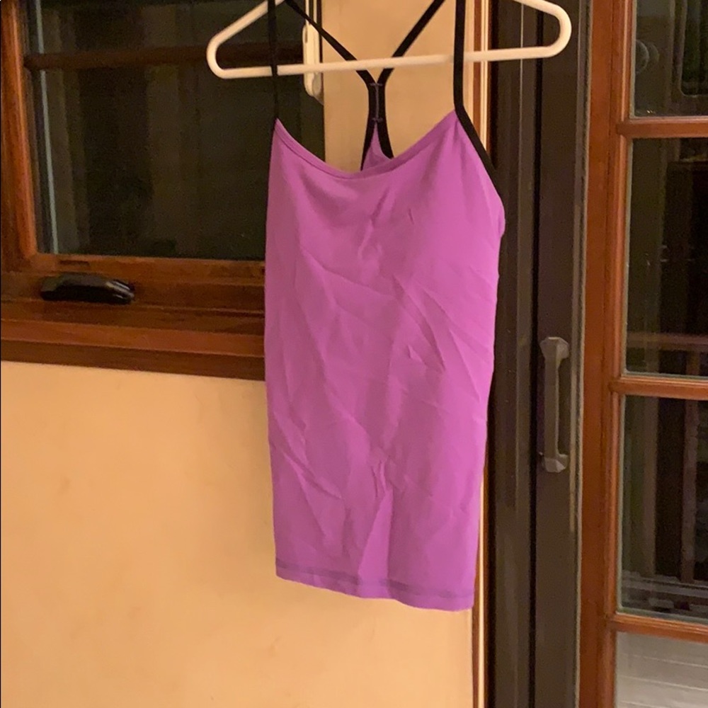 Lullelemon athletic workout top